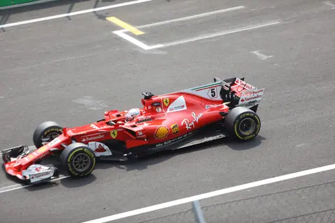 Recta principal y tribunas del Albert Park Grand Prix Circuit en nuestro entorno 3D, sin coches